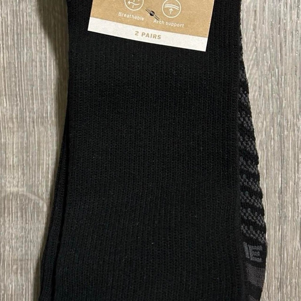 Eddie Bauer black adventure coolmax crew socks
